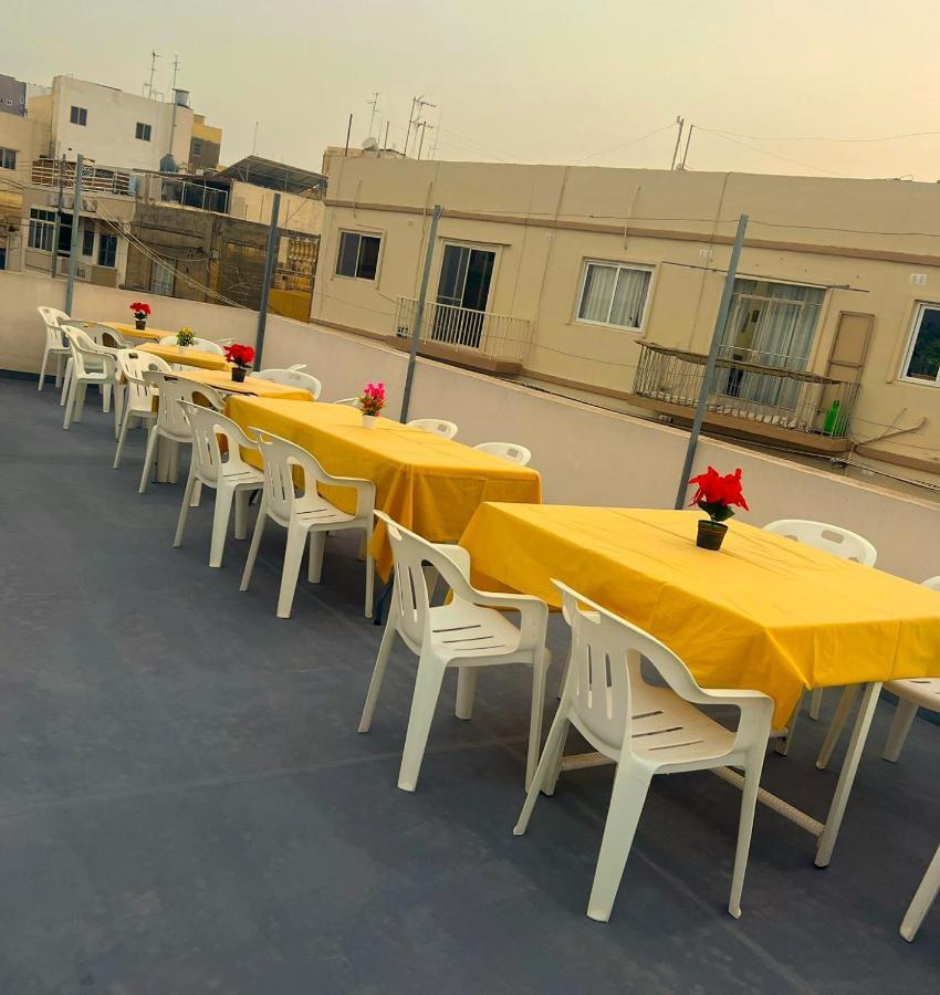 Smart Hostel Birkirkara Exteriör bild