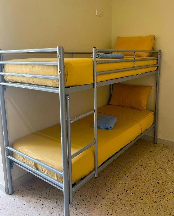 Smart Hostel Birkirkara Exteriör bild
