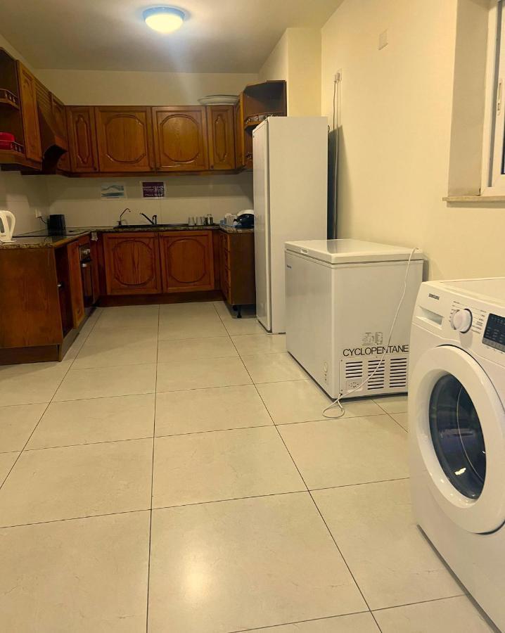 Smart Hostel Birkirkara Exteriör bild